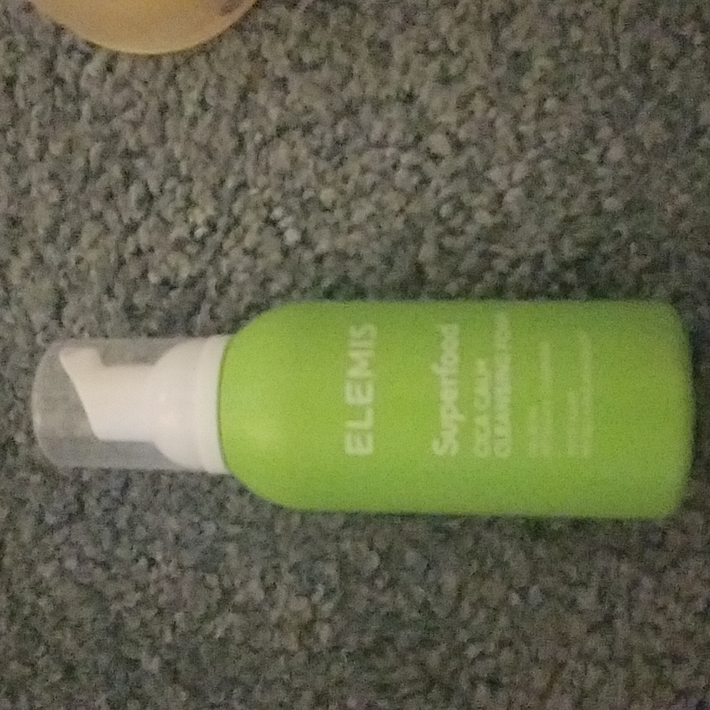 Elemis superfood cleansing foam